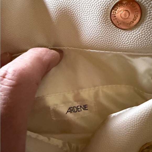 Ardene White Shoulder Bag with Gold Chain - Picture 6 of 6